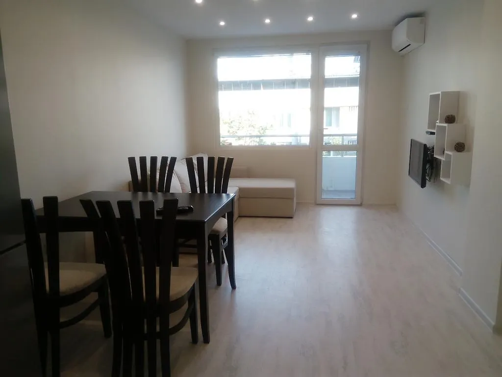 Apartment Morski ヴァルナ 0*,